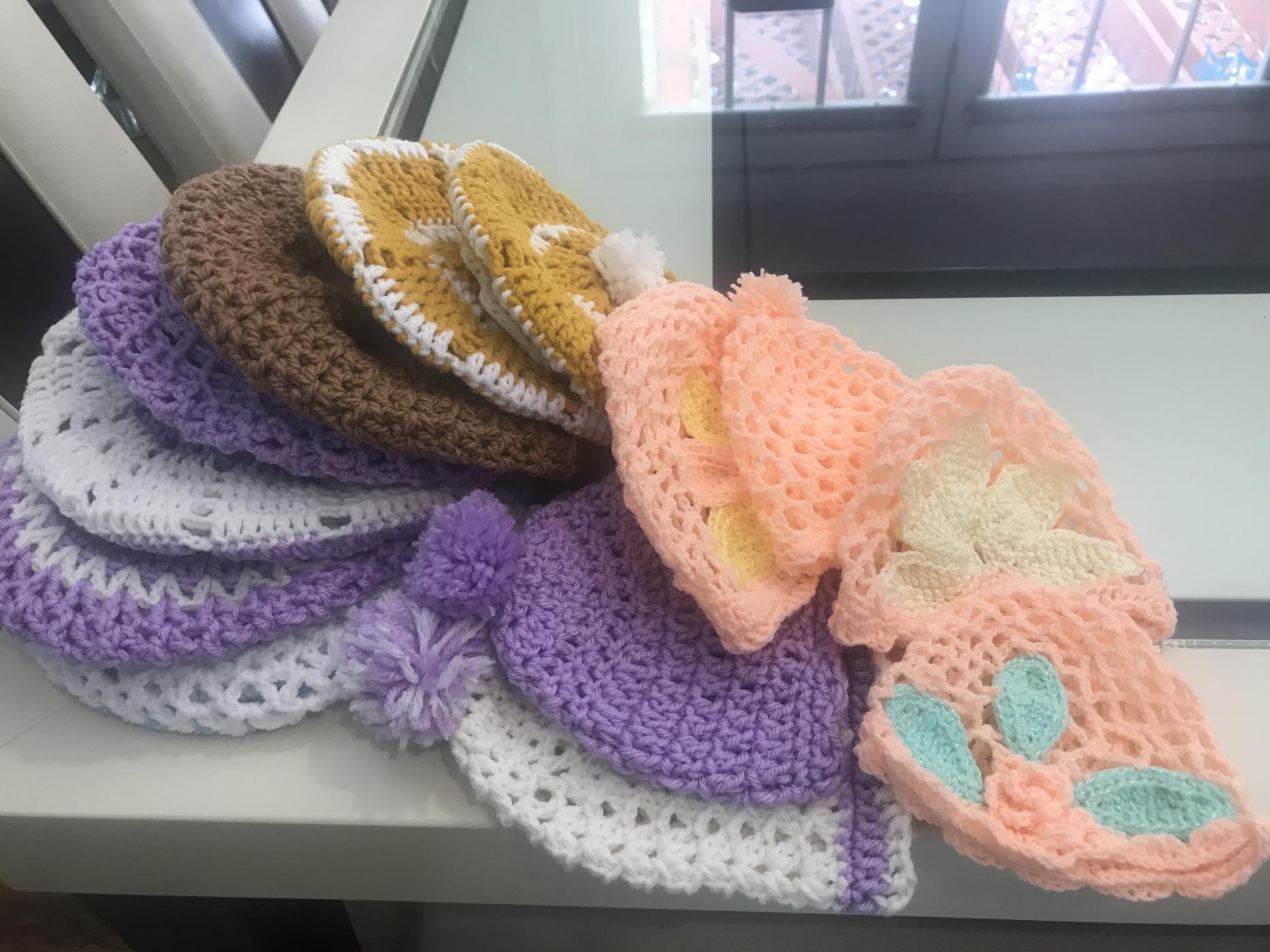 Click image for larger version

Name:	10hats_1week_.jpg
Views:	285
Size:	244.1 KB
ID:	21516
