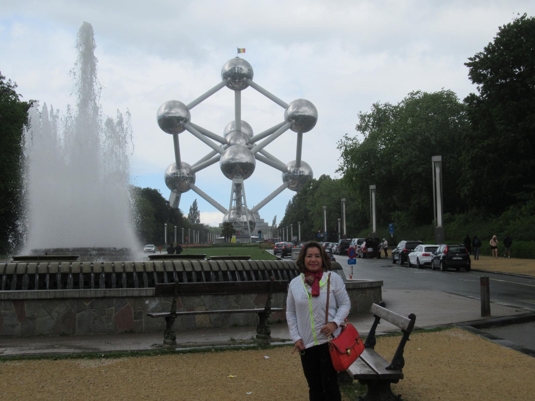 Click image for larger version  Name:	03 - IMG_6409-Atomium (Expo58).JPG Views:	0 Size:	250.1 KB ID:	22017