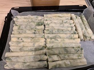 Click image for larger version  Name:	kale springroll.jpg Views:	0 Size:	343.7 KB ID:	29784